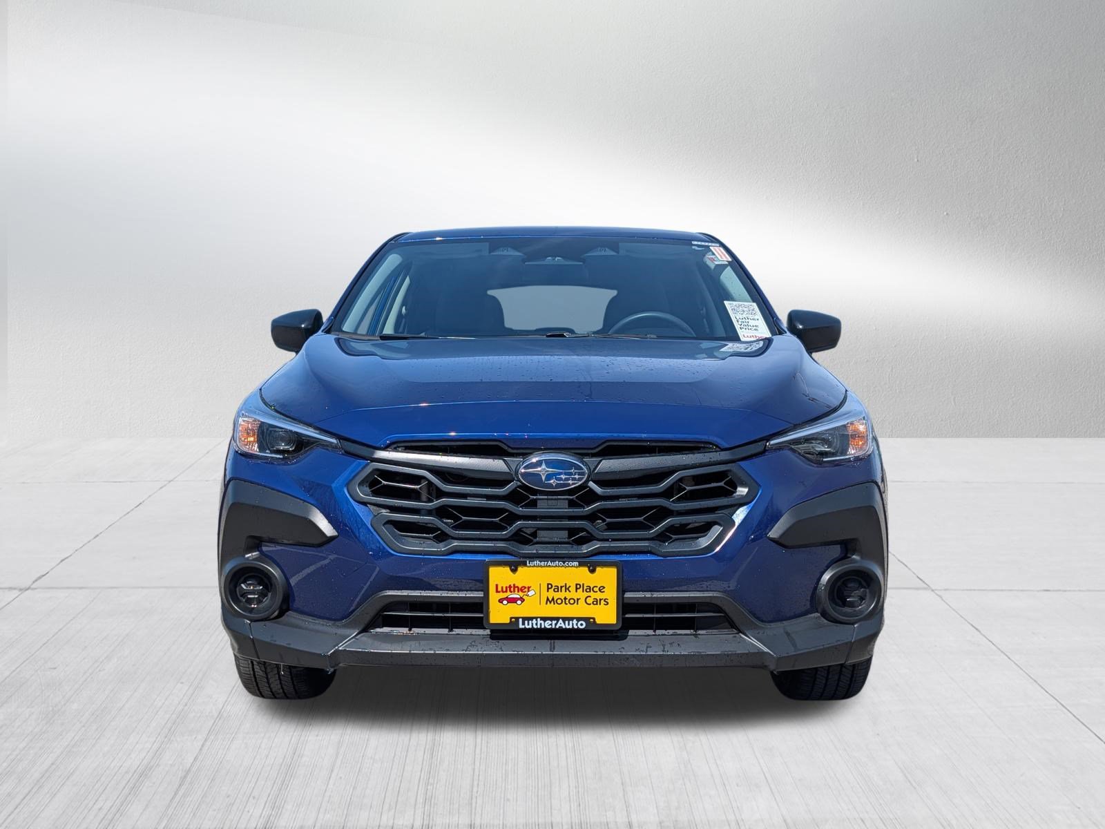 Used 2024 Subaru Crosstrek 2.0i AWD/4WD image 2