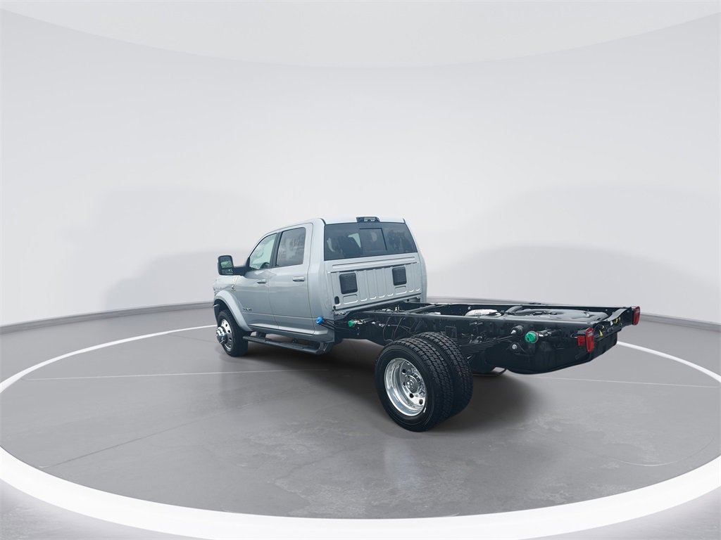 New 2026 RAM 5500 Tradesman w/ Laramie Trim Package image 6
