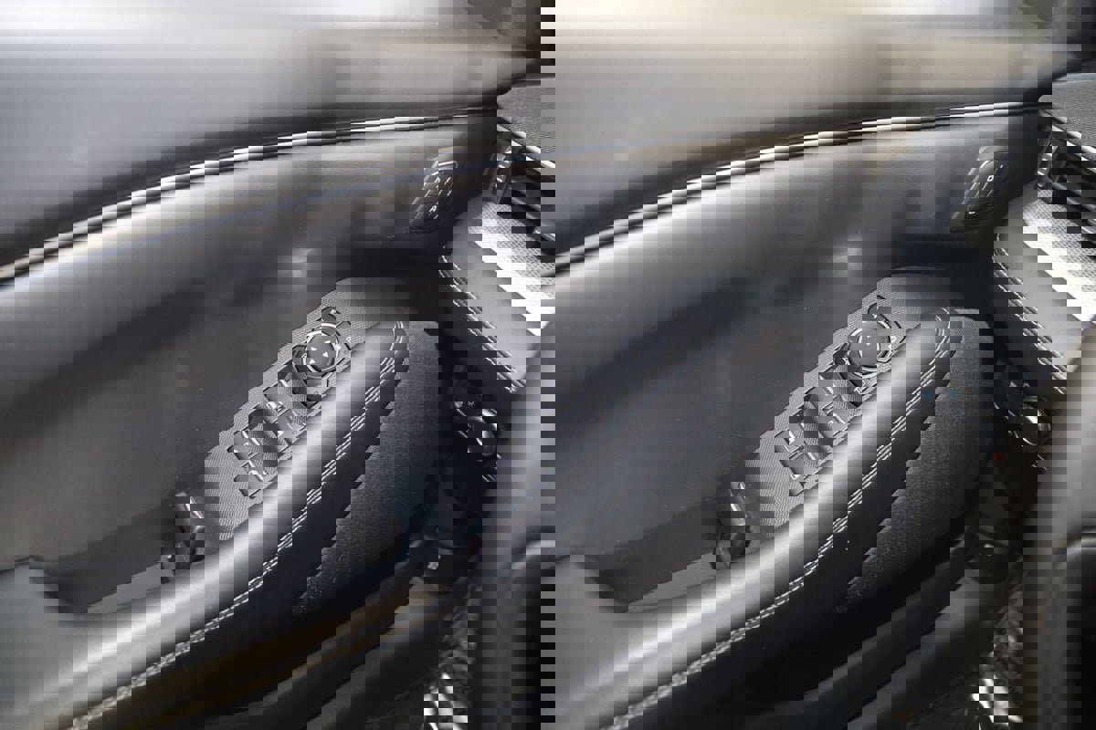 Used 2021 Ford Mustang Mach-E Select w/ Comfort/Appearance Package image 31