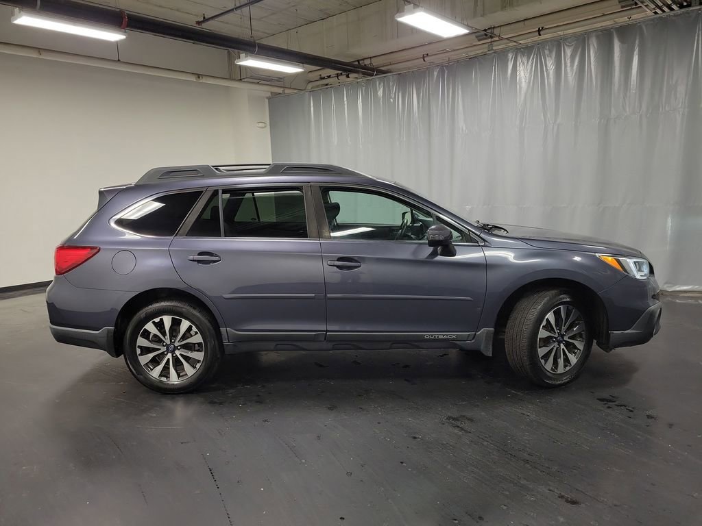 Used 2017 Subaru Outback 2.5i Limited image 10
