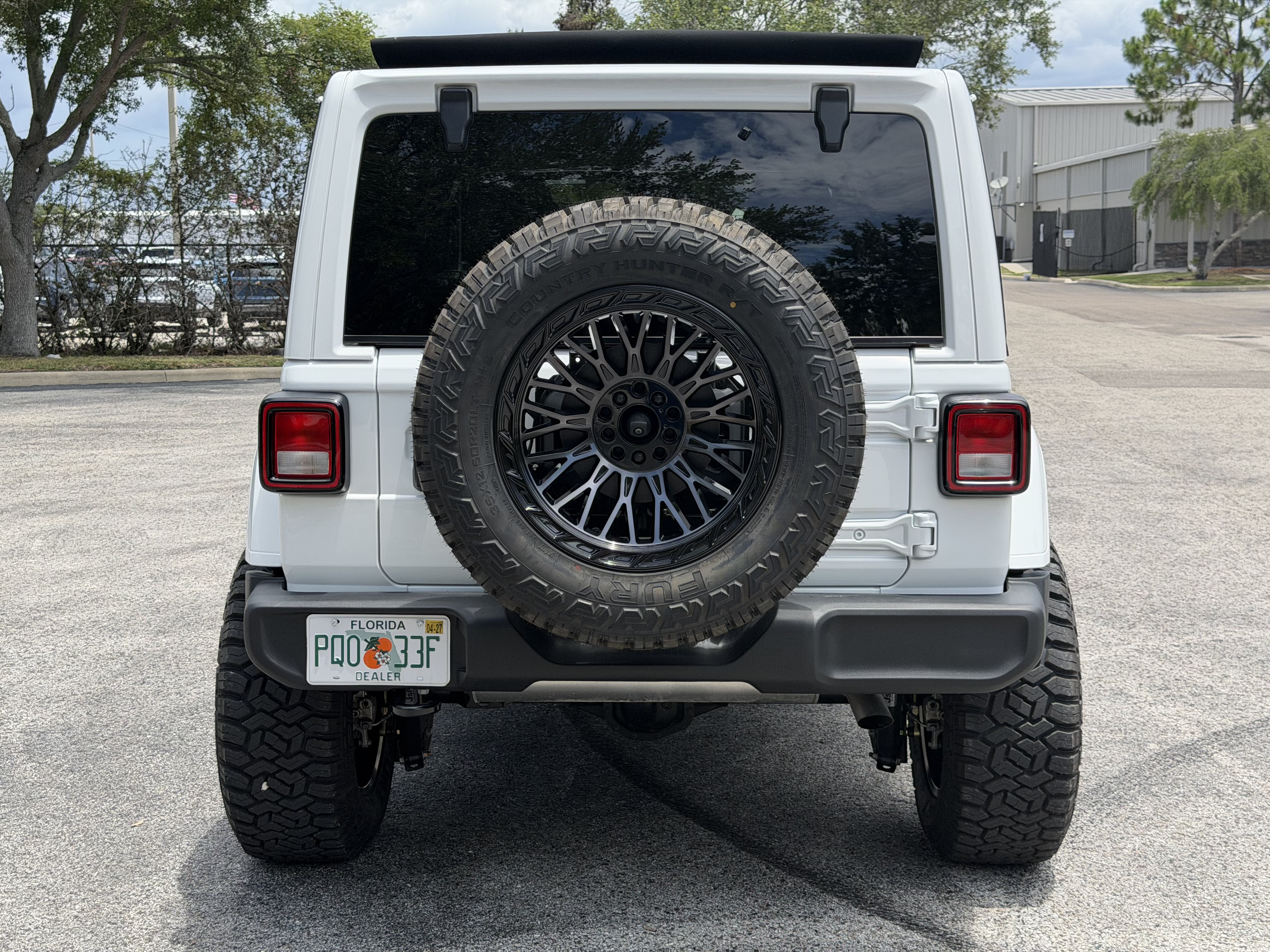 Used 2026 Jeep Wrangler Unlimited Sport AWD/4WD image 9