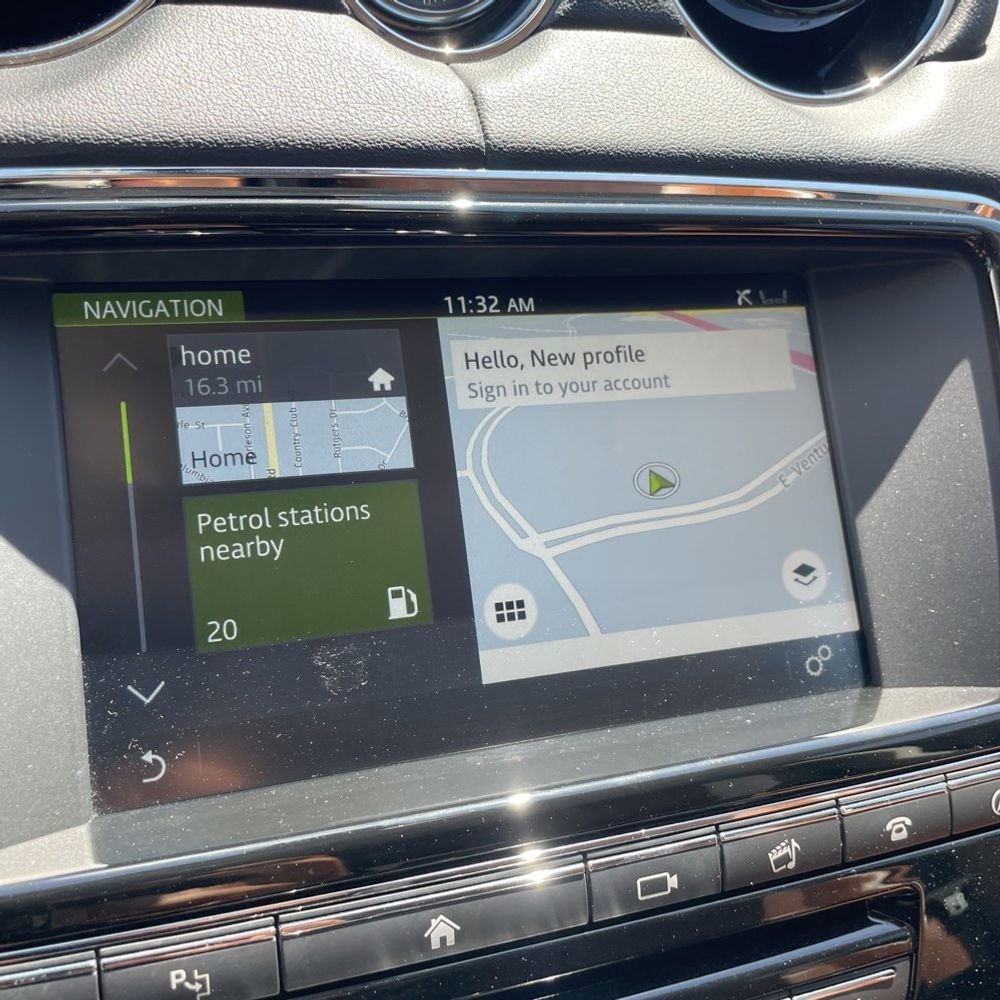 Used 2016 Jaguar XJ R-Sport RWD image 11