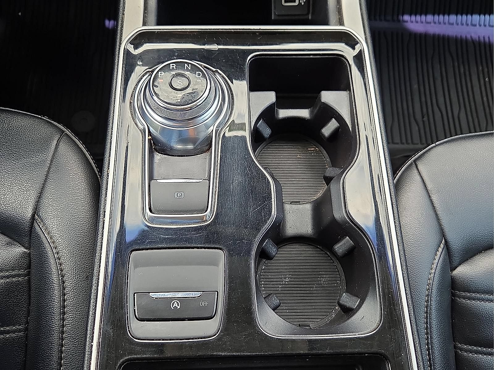 Used 2019 Ford Edge SEL w/ Equipment Group 201A FWD image 22