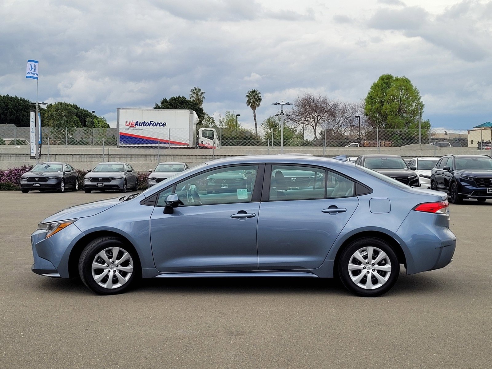 Used 2020 Toyota Corolla LE image 8