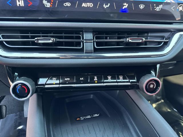 Used 2025 Chevrolet Equinox EV RS image 23