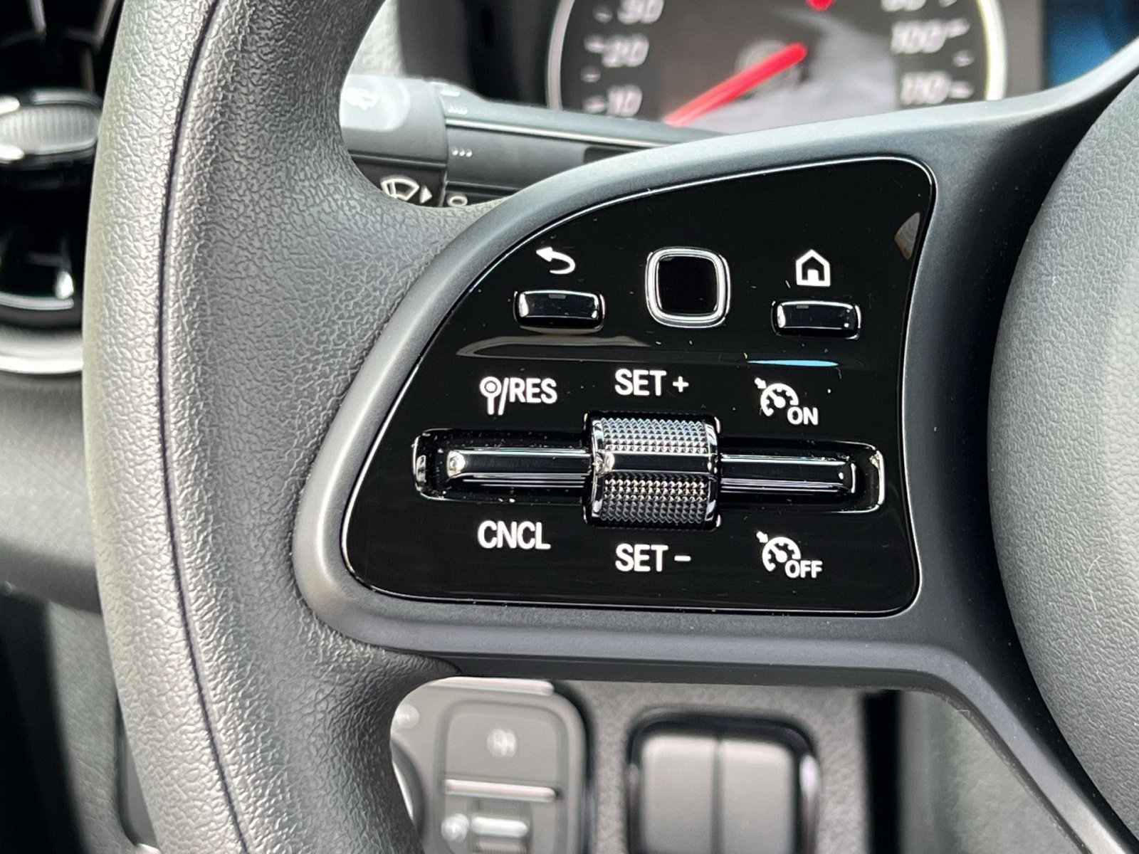 Used 2024 Mercedes-Benz Sprinter 2500 image 31