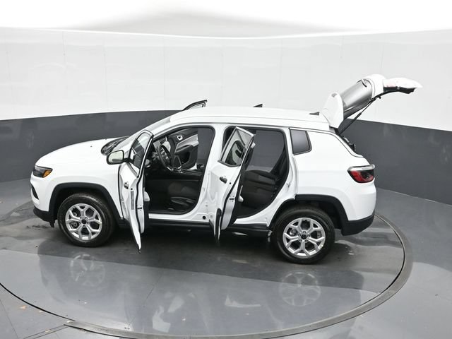 Used 2025 Jeep Compass Sport AWD/4WD image 49
