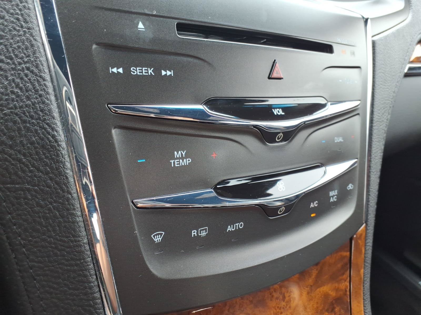 Used 2014 Lincoln MKS AWD w/ Equipment Group 101A image 25