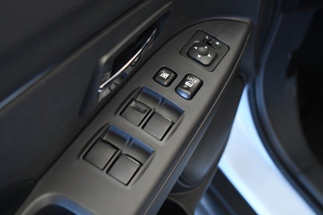New 2026 Mitsubishi Outlander Sport LE AWD/4WD image 25