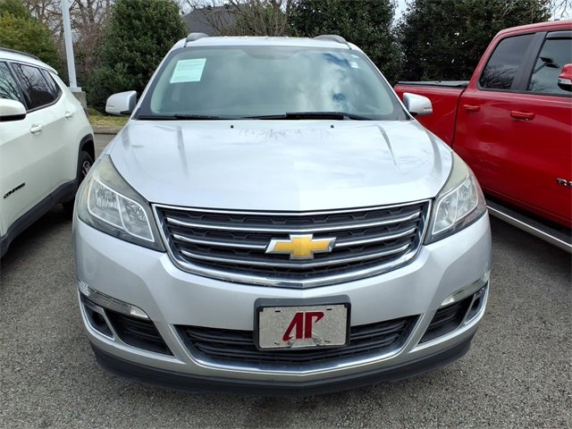 Used 2016 Chevrolet Traverse LT w/ Traveler's Package image 2