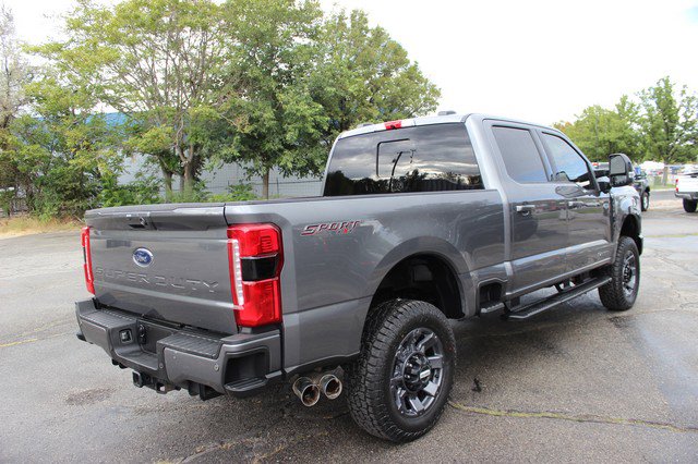Used 2024 Ford F350 Lariat w/ Lariat Ultimate Package image 17