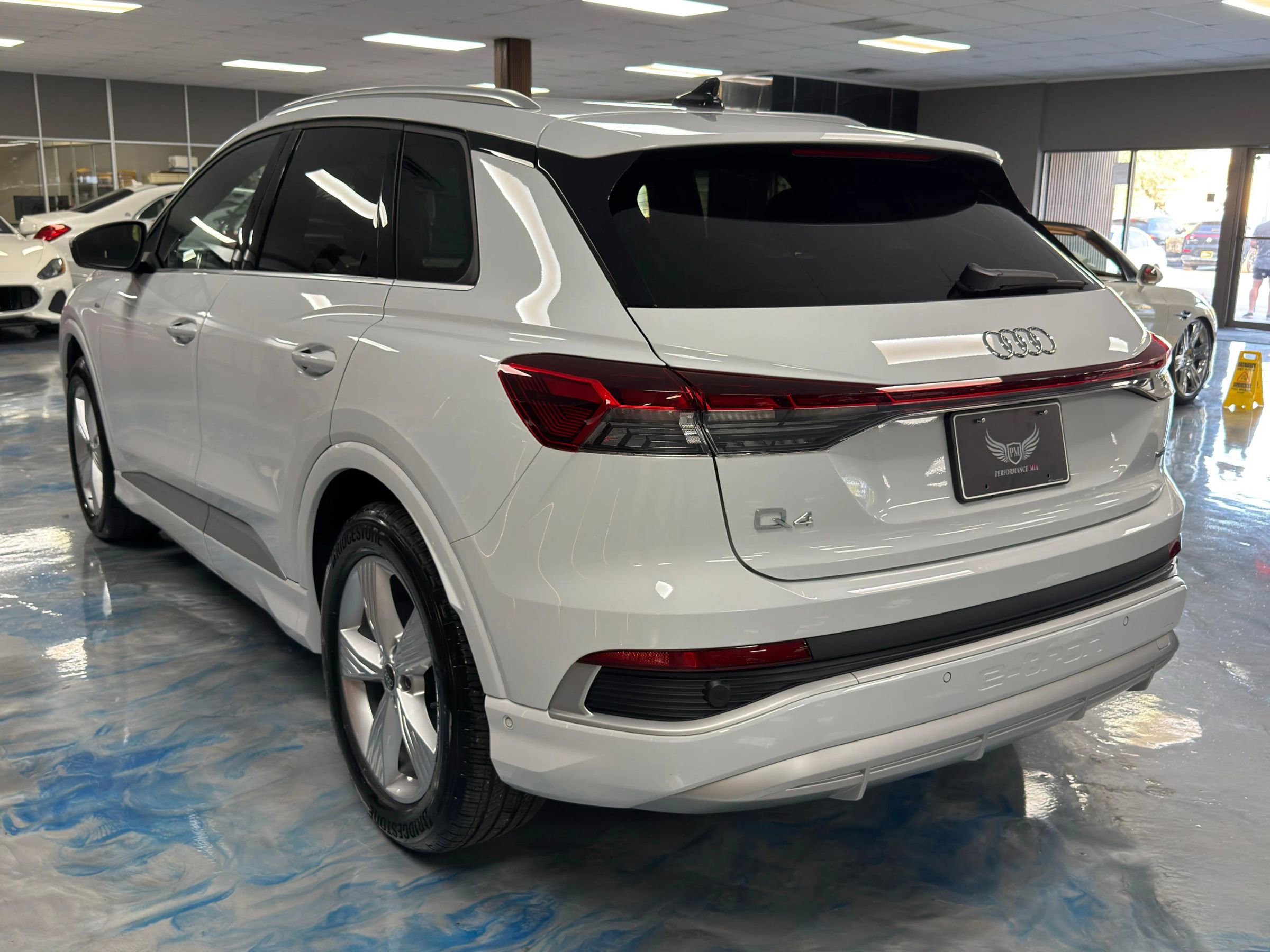 Used 2024 Audi Q4 e-tron Premium Plus w/ Premium Plus image 5