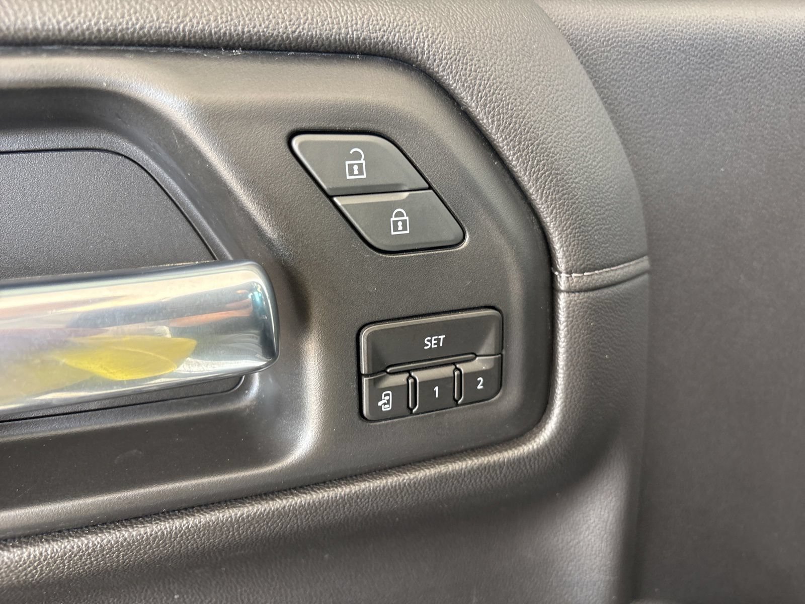 Used 2020 GMC Sierra 1500 SLT AWD/4WD image 13