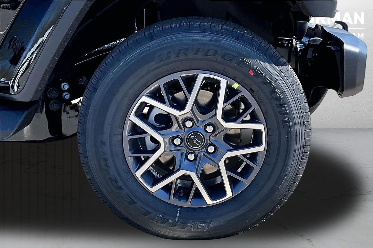 New 2026 Jeep Wrangler Sahara AWD/4WD image 33