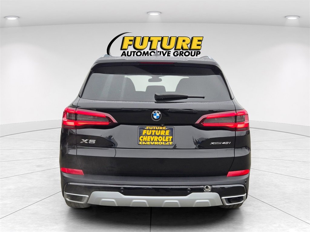 Used 2022 BMW X5 xDrive40i w/ Parking Assistance Package image 5