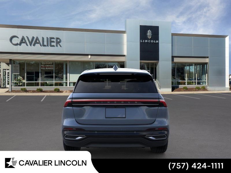 Used 2026 Lincoln Nautilus Premier AWD/4WD image 5