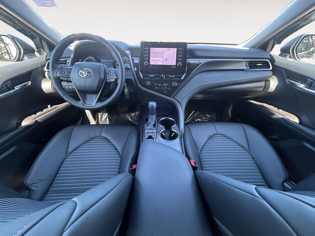 Used 2024 Toyota Camry SE AWD/4WD image 13