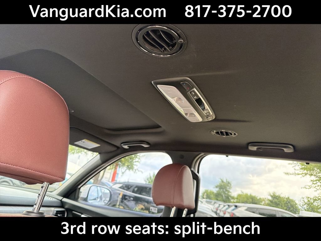 Certified 2024 Kia Telluride EX w/ EX Captain's Chair Package FWD image 18