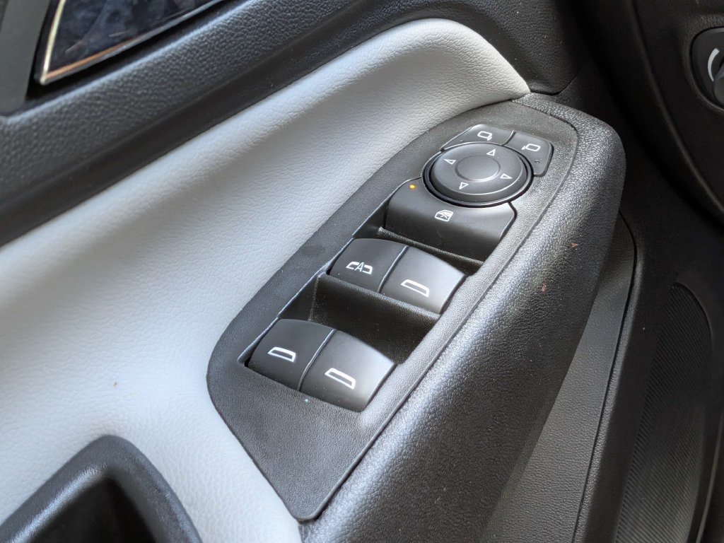 Used 2022 Chevrolet Equinox LT FWD image 23
