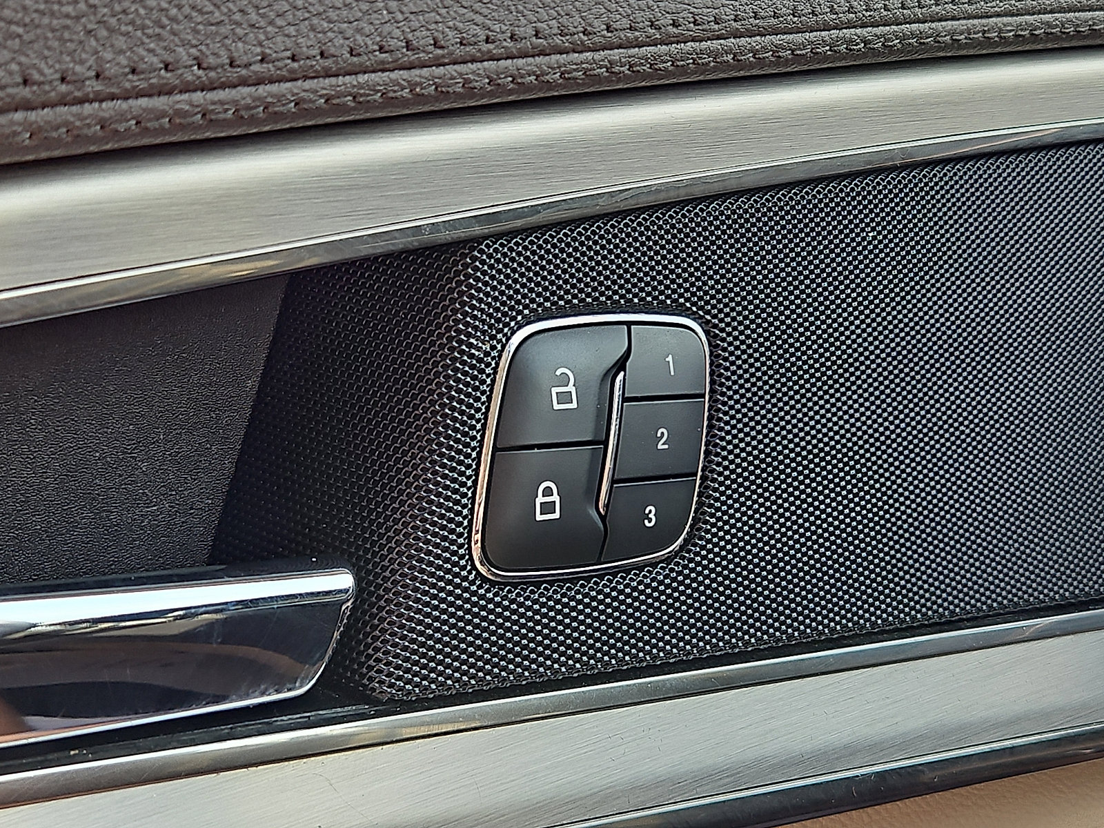 Used 2020 Lincoln Nautilus FWD w/ Equipment Group 101A image 24