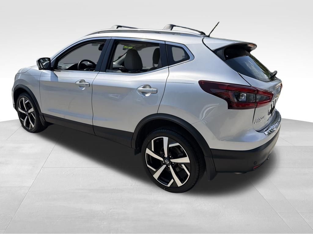 Certified 2022 Nissan Rogue Sport SL image 5