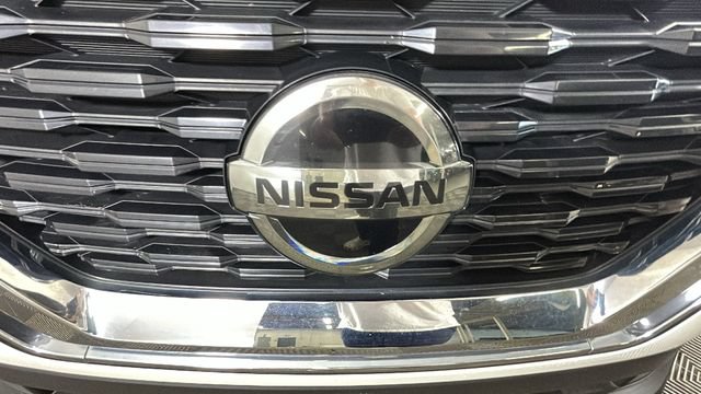 Used 2021 Nissan Rogue S FWD image 9
