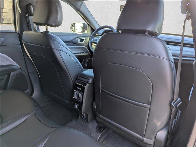 New 2026 Jeep Compass Latitude AWD/4WD image 28