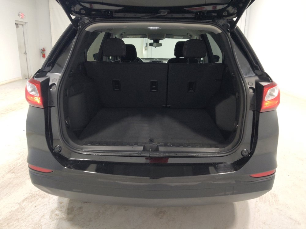 Used 2021 Chevrolet Equinox LS w/ LS Convenience Package image 29