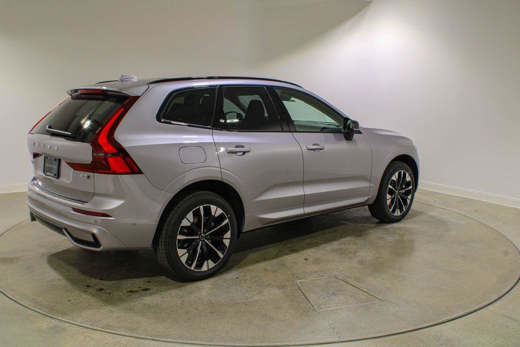 New 2026 Volvo XC60 B5 Plus w/ Protection Package Premier AWD/4WD image 5