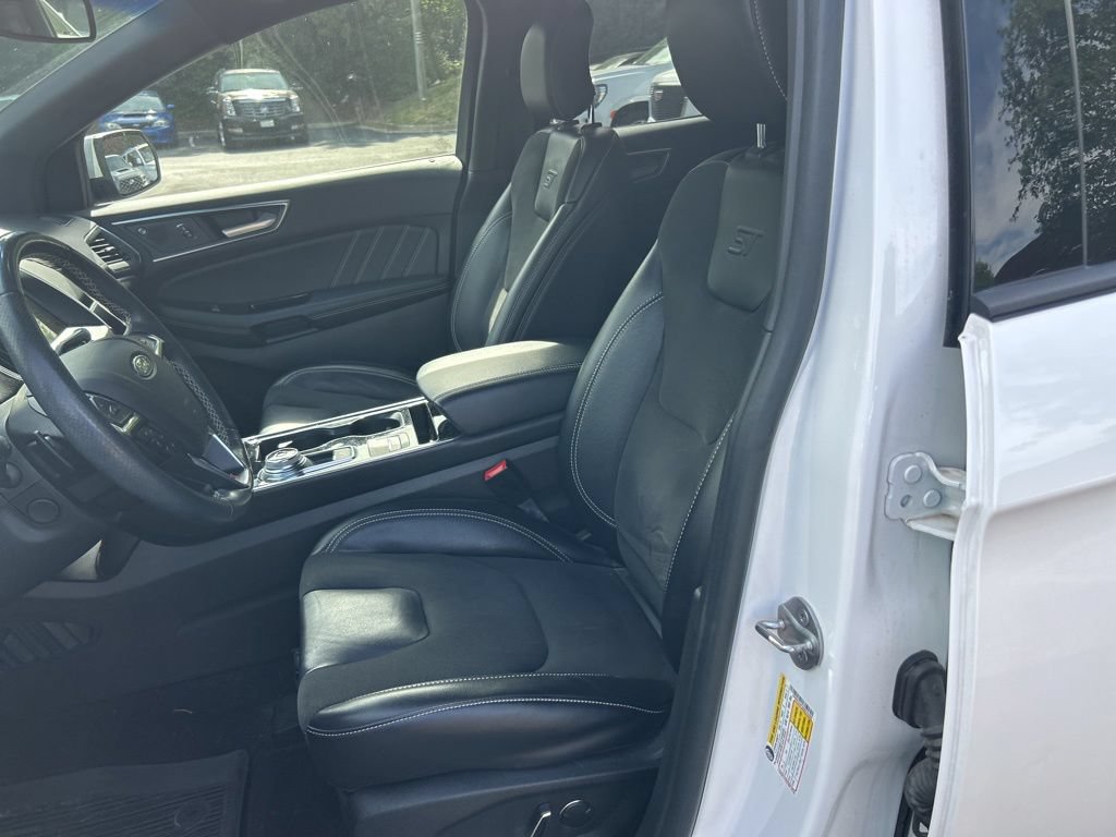 Used 2019 Ford Edge ST AWD/4WD image 13