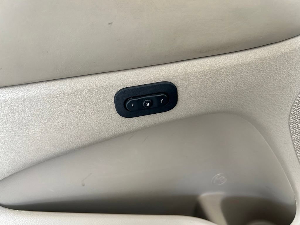 Used 2019 Jeep Grand Cherokee Overland RWD image 43