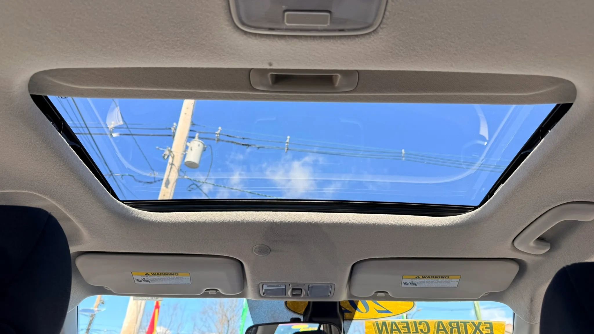 Used 2025 Hyundai Venue SEL image 14