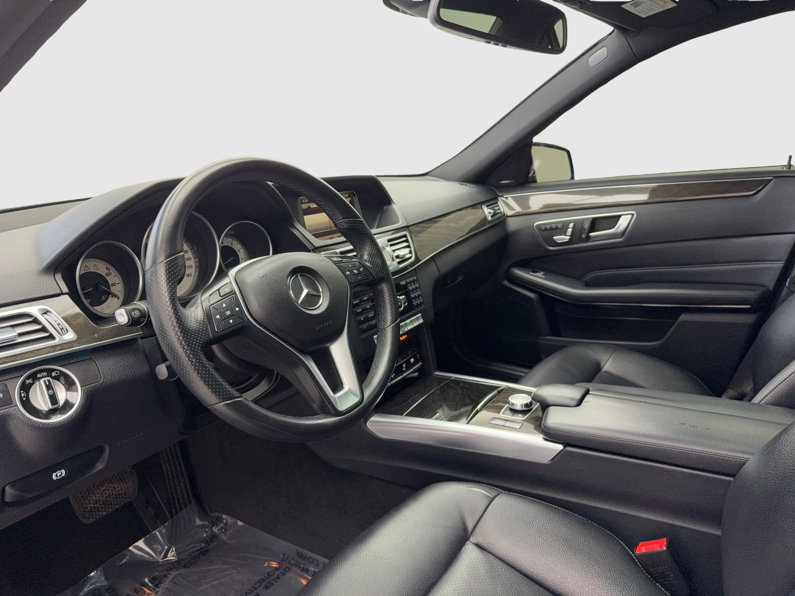 Used 2014 Mercedes-Benz E 350 Sedan image 18