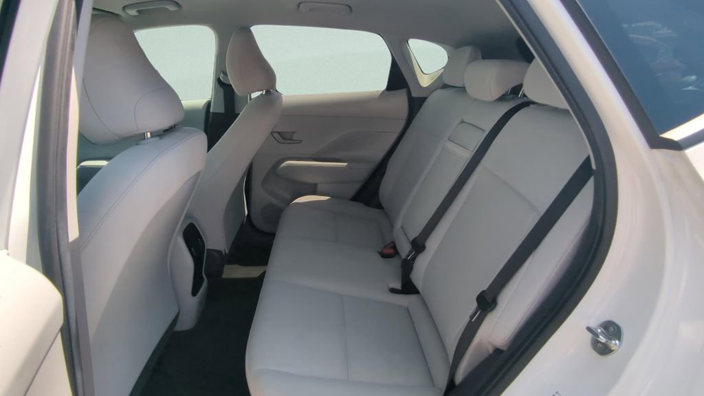Used 2024 Hyundai Kona SEL FWD image 9