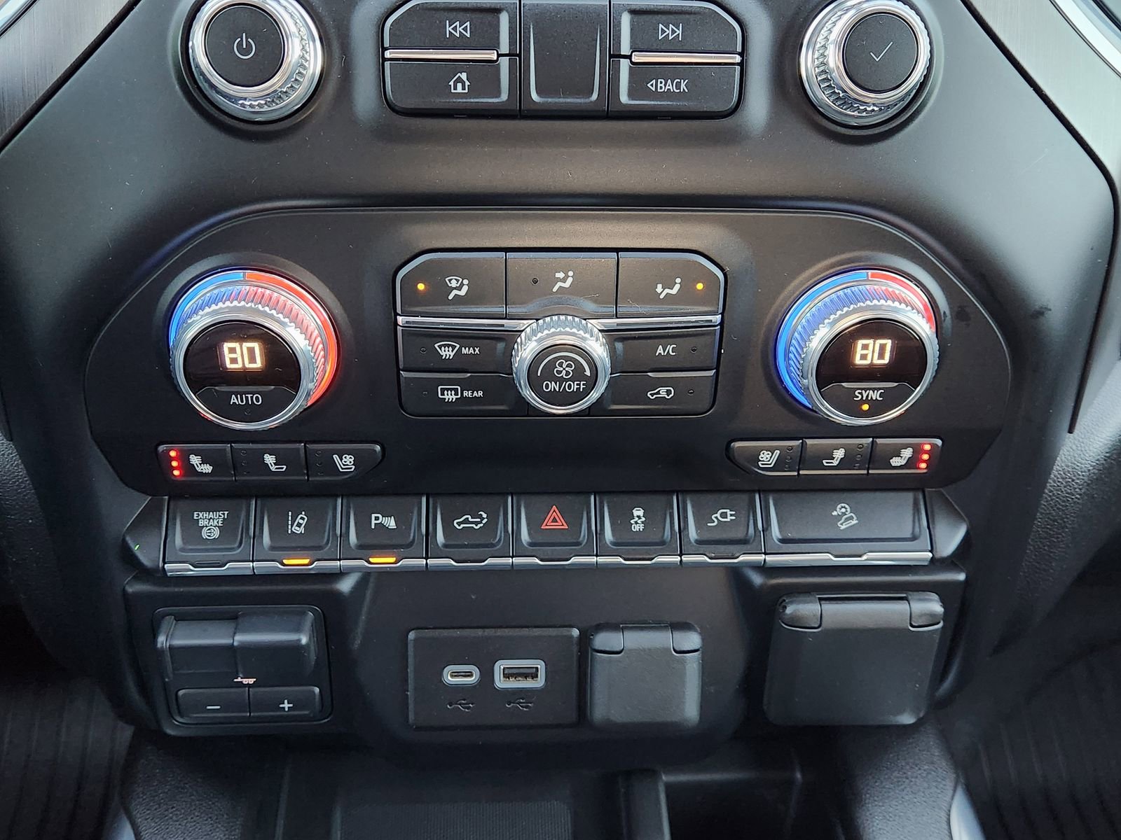 Used 2020 GMC Sierra 2500 AT4 w/ AT4 Premium Package image 22