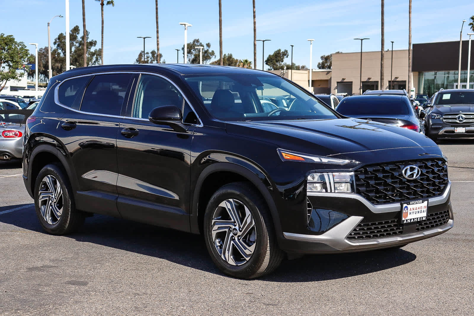 Used 2023 Hyundai Santa Fe SE image 3