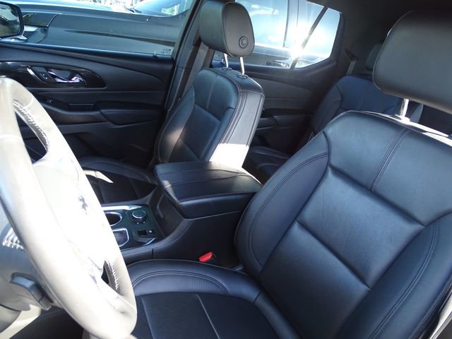 Used 2022 Chevrolet Traverse RS w/ LPO, Cargo Package image 8