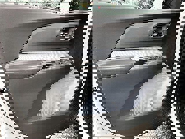 New 2027 Chevrolet Bolt LT w/ Comfort Package image 25