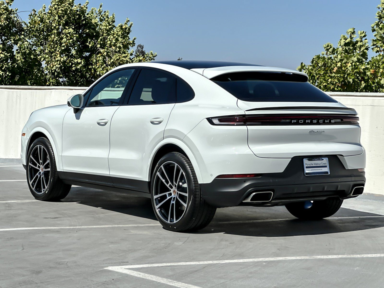 New 2026 Porsche Cayenne Coupe AWD/4WD image 3