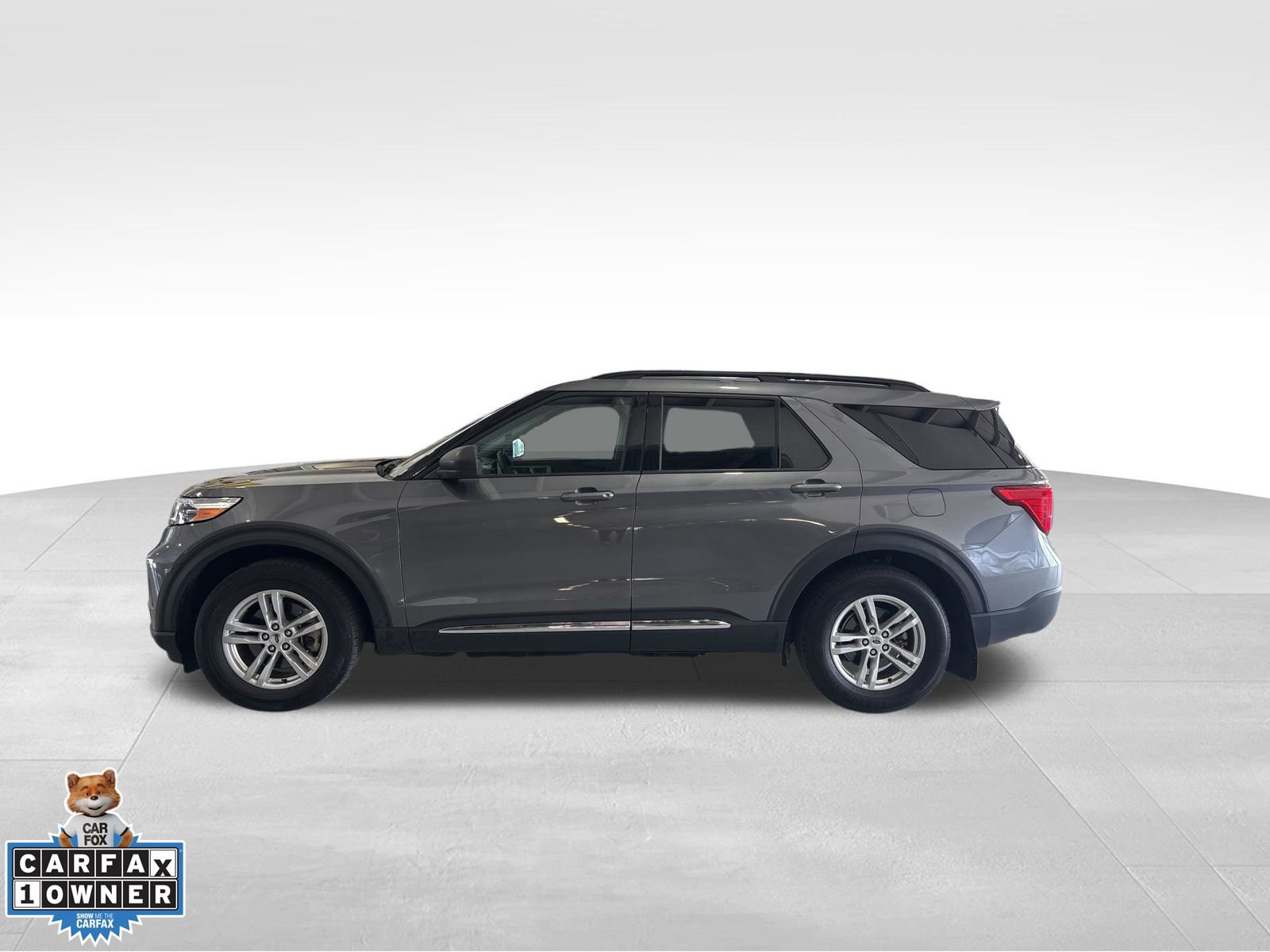 Used 2022 Ford Explorer XLT w/ Equipment Group 202A AWD/4WD image 5