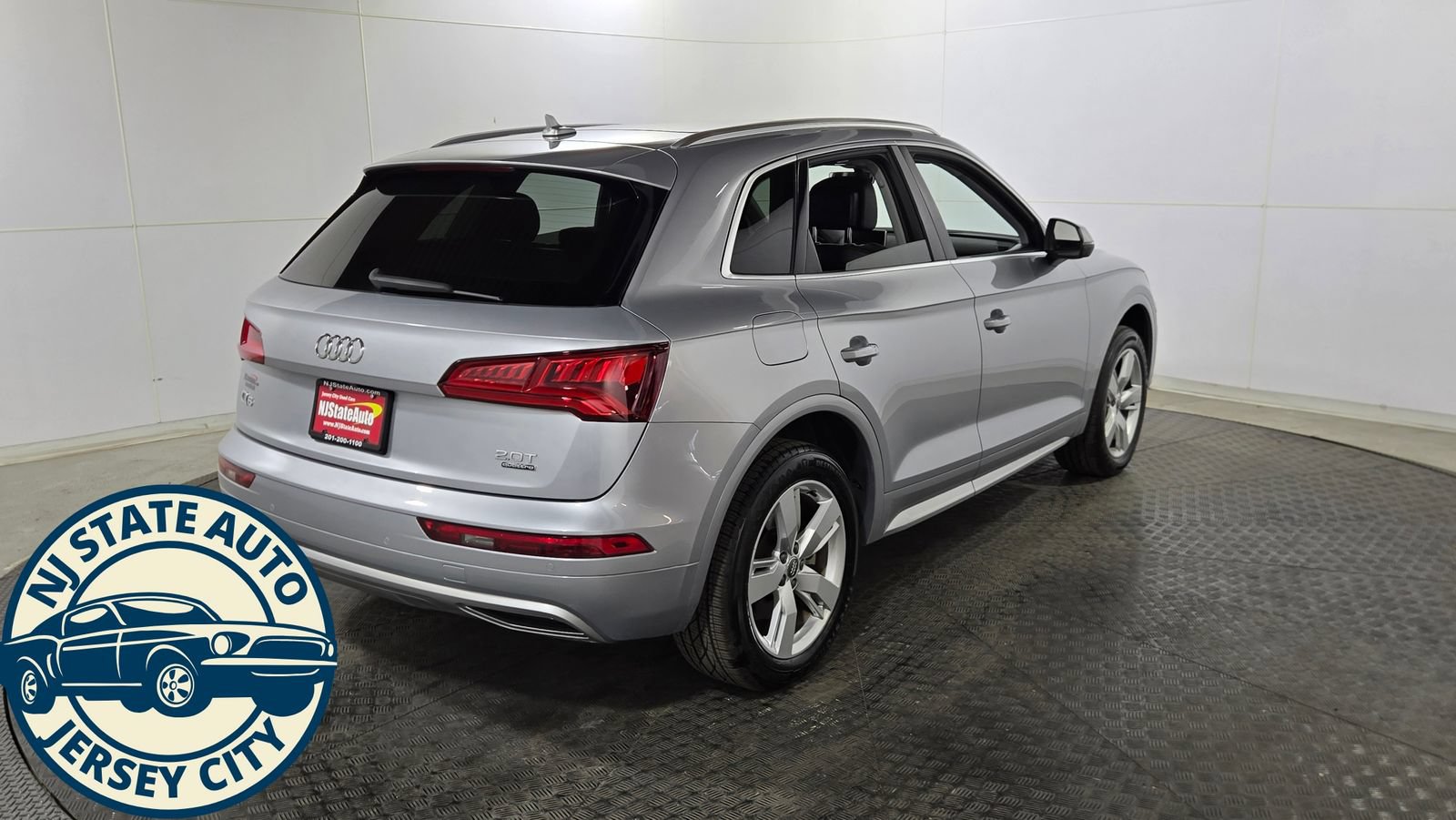 Used 2018 Audi Q5 2.0T Premium Plus w/ Premium Plus Package AWD/4WD image 13