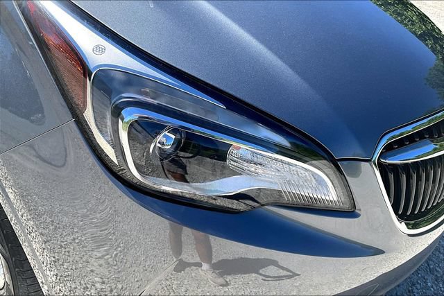 Used 2020 Buick Envision Essence AWD/4WD image 27