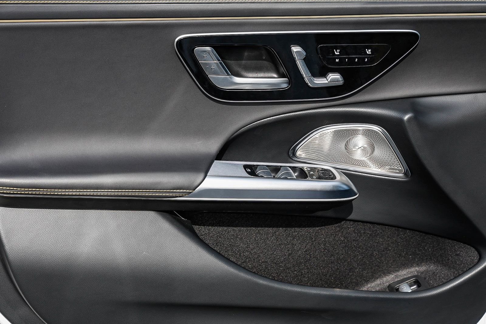 Certified 2025 Mercedes-Benz E 53 AMG e 4MATIC Sedan image 21