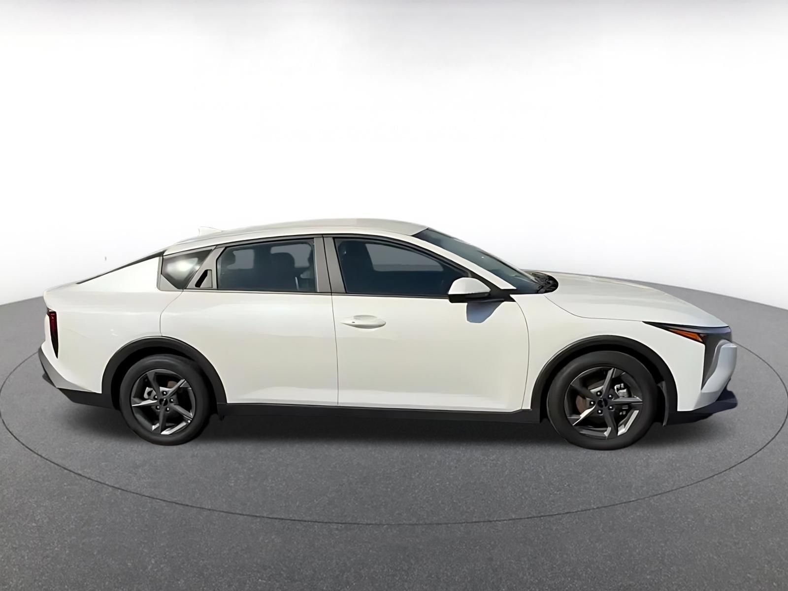 Used 2025 Kia K4 FWD image 15