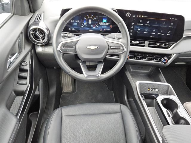 Used 2025 Chevrolet Equinox LT w/ Convenience Package II FWD image 12
