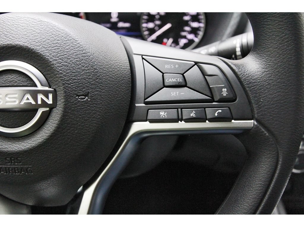 Certified 2025 Nissan Sentra SV FWD image 18