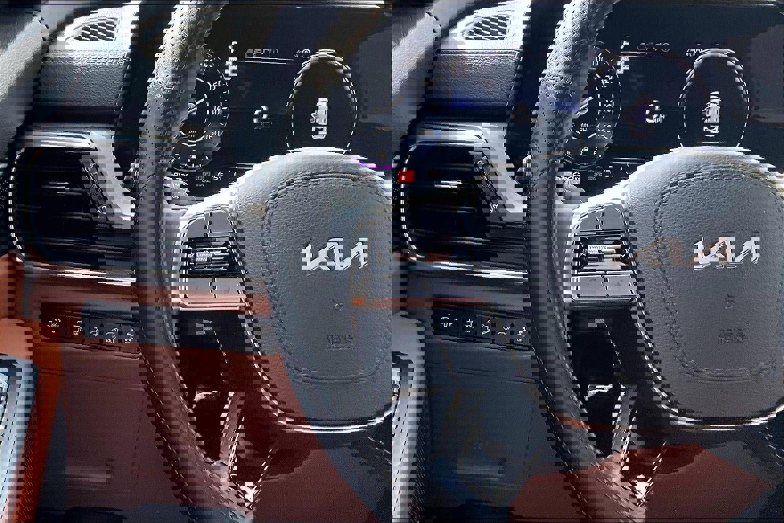 Used 2024 Kia Telluride SX Prestige X-Pro AWD/4WD image 17