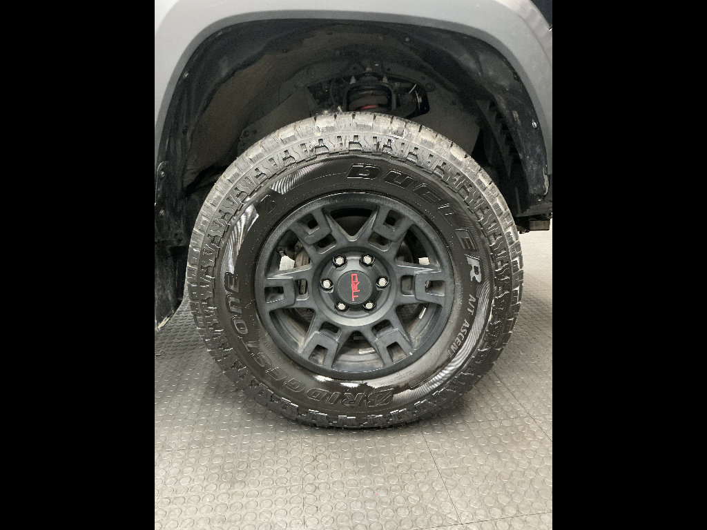 Used 2021 Toyota Tacoma TRD Off-Road w/ Technology Package AWD/4WD image 38