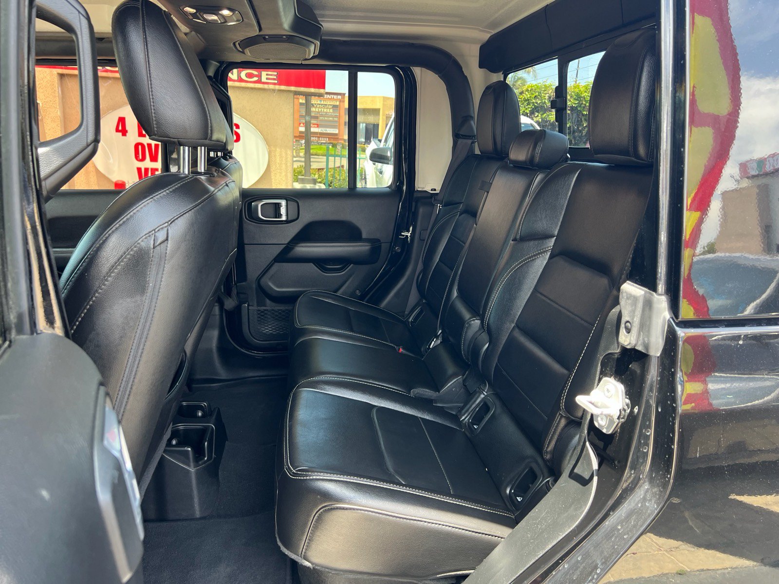 Used 2020 Jeep Gladiator Overland AWD/4WD image 30