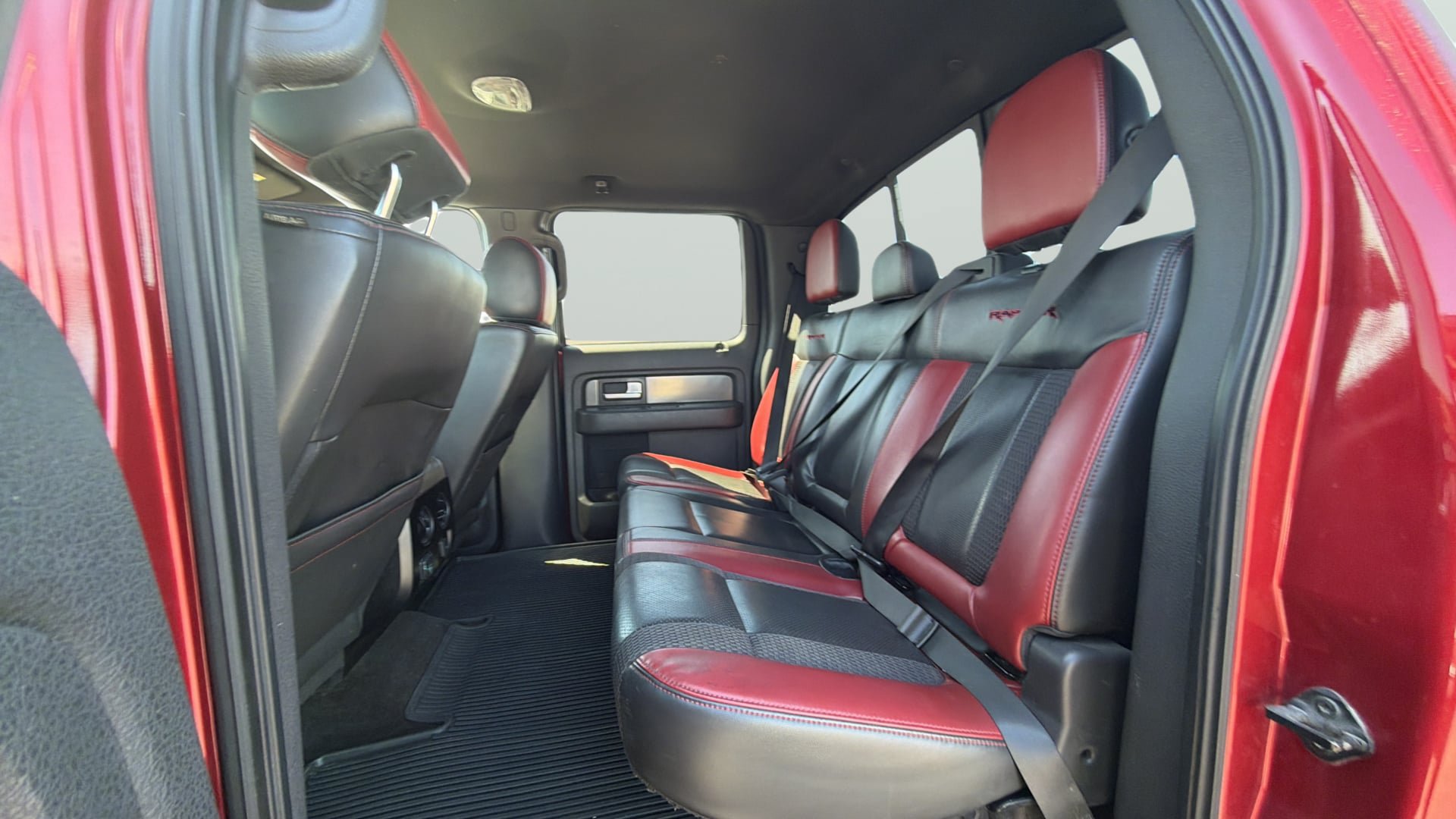 Used 2014 Ford F150 Raptor w/ Equipment Group 801A Luxury AWD/4WD image 33